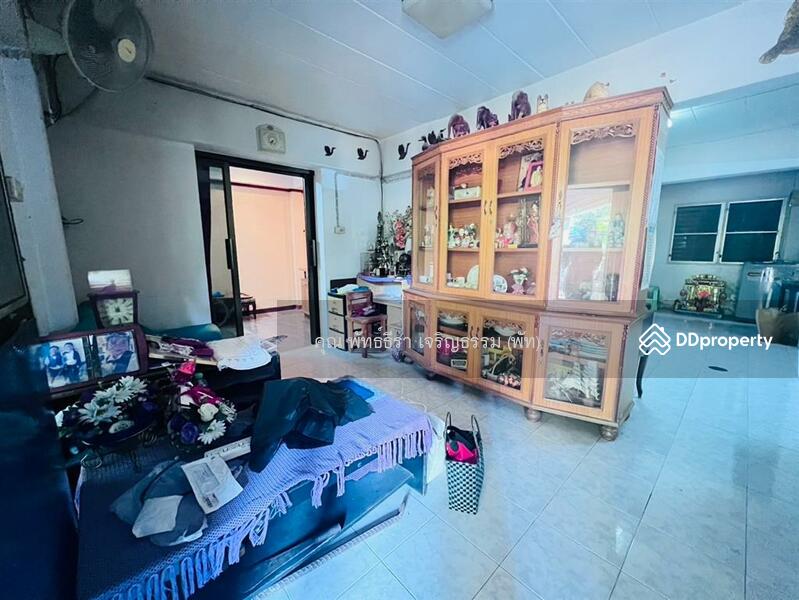 ขาย - บ้านเเฝด 2 ชั้น 44.3 ตร.ว. บ้านแฝด ซอยเคหะร่มเกล้า31, กรุงเทพ