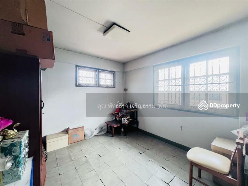 ขาย - บ้านเเฝด 2 ชั้น 44.3 ตร.ว. บ้านแฝด ซอยเคหะร่มเกล้า31, กรุงเทพ