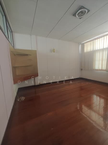 home office for sale Ekkamai 12, Bangkok, Khlong Tan Nua, Watthana, Bangkok, , 400 sqm, Office Space For Sale, by chotika onlinerealtor, 11768221 - DDproperty.com