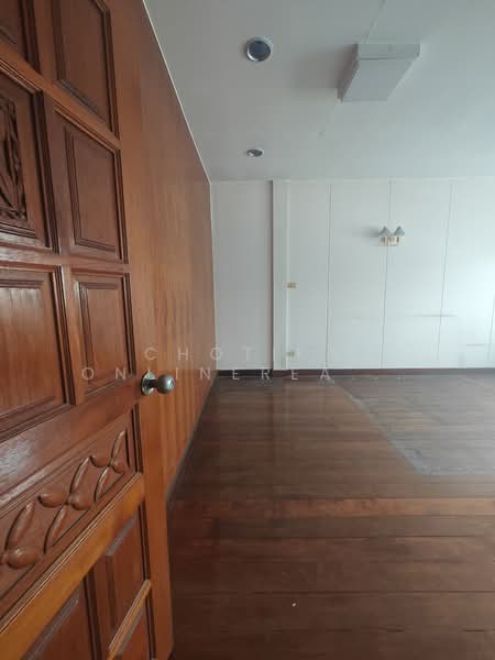 home office for sale Ekkamai 12, Bangkok, Khlong Tan Nua, Watthana, Bangkok, , 400 sqm, Office Space For Sale, by chotika onlinerealtor, 11768221 - DDproperty.com