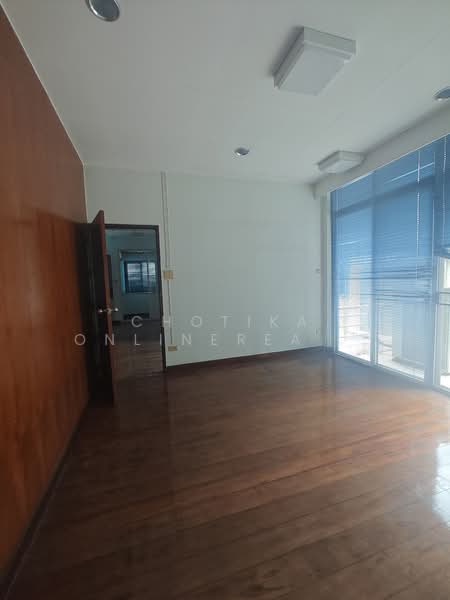home office for sale Ekkamai 12, Bangkok, Khlong Tan Nua, Watthana, Bangkok, , 400 sqm, Office Space For Sale, by chotika onlinerealtor, 11768221 - DDproperty.com