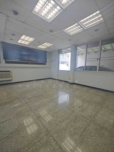 home office for sale Ekkamai 12, Bangkok, Khlong Tan Nua, Watthana, Bangkok, , 400 sqm, Office Space For Sale, by chotika onlinerealtor, 11768221 - DDproperty.com