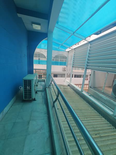 For Sale Home office Ekkamai 12, Bangkok, Khlong Tan Nua, Watthana, Bangkok, , 400 sqm, Office Space For Sale, by chotika onlinerealtor, 11768221 - DDproperty.com