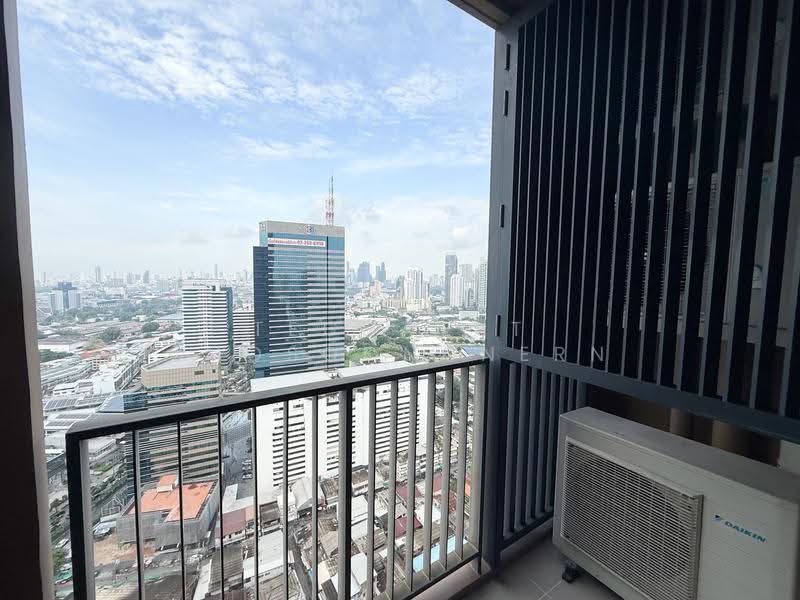 Oka Haus Sukhumvit 36 : โอกะ เฮ้าส์ สุขุมวิท 36, กรุงเทพ, 3399 ถนนพระรามที่ ๔, คลองตัน, คลองเตย, กรุงเทพ, 50 ตร.ม., คอนโด ให้เช่า, โดย Techatat Chosoongnern, 11768614 - DDproperty.com