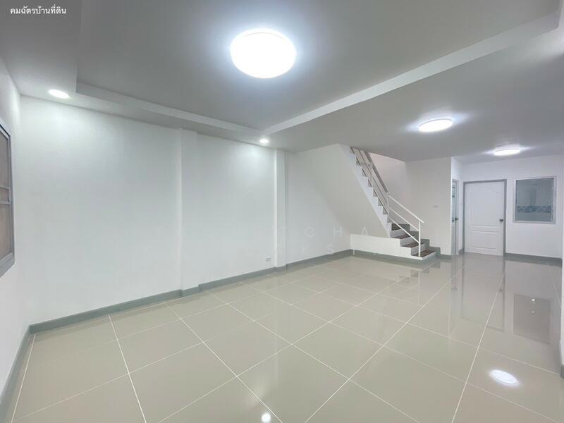 ทาว์นเฮ้าส์ 2 ชั้น ราชพฤกษ์10 แมนฮันตั้น ต.คลองหนึ่ง อ.คลองหลวง ปทุมธานี, ปทุมธานี, คลองสอง, คลองหลวง, ปทุมธานี, 68 ตร.ม., ทาวน์เฮ้าส์ ขาย, โดย Pichitchai Kaensaksiri, 11768817 - DDproperty.com