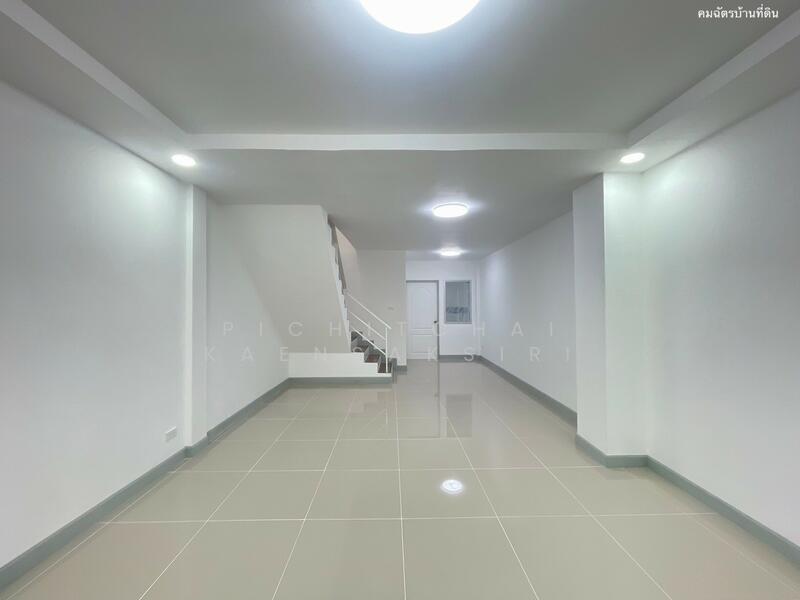 ทาว์นเฮ้าส์ 2 ชั้น ราชพฤกษ์10 แมนฮันตั้น ต.คลองหนึ่ง อ.คลองหลวง ปทุมธานี, ปทุมธานี, คลองสอง, คลองหลวง, ปทุมธานี, 68 ตร.ม., ทาวน์เฮ้าส์ ขาย, โดย Pichitchai Kaensaksiri, 11768817 - DDproperty.com