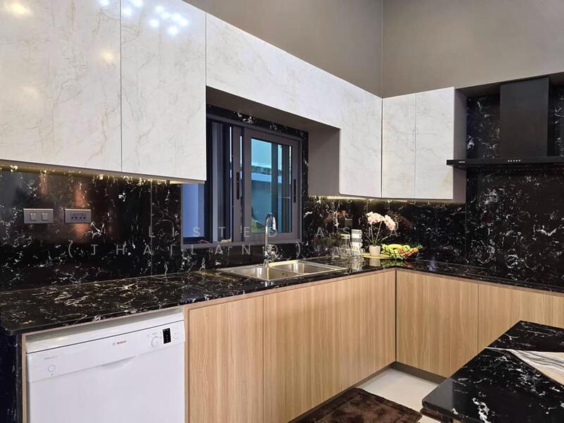 For Sale - 3 Beds Pool Villa in Mabprachan for Sale, Chon Buri (Pattaya)