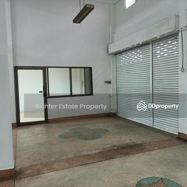 For Sale - ขาย/ให้เช่าอาคารพาณิชย์ 3 คูหา, Bangkok