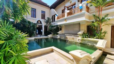 ขาย - ขายพูลวิลล่า ที่วิวทะเล มารีน่า 3 ห้องนอน ในนาจอมเทียน, ชลบุรี