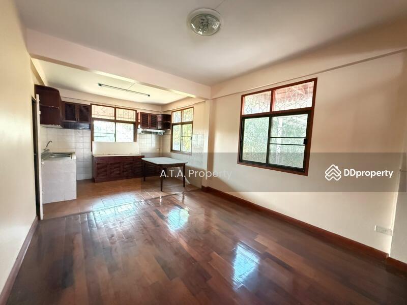 For Rent - House with land, Sukhumvit, Sriracha, Chon Buri