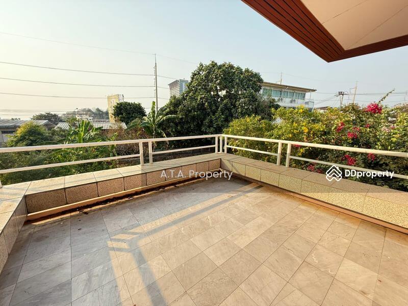 For Rent - House with land, Sukhumvit, Sriracha, Chon Buri