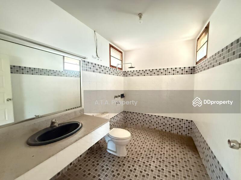 For Rent - House with land, Sukhumvit, Sriracha, Chon Buri
