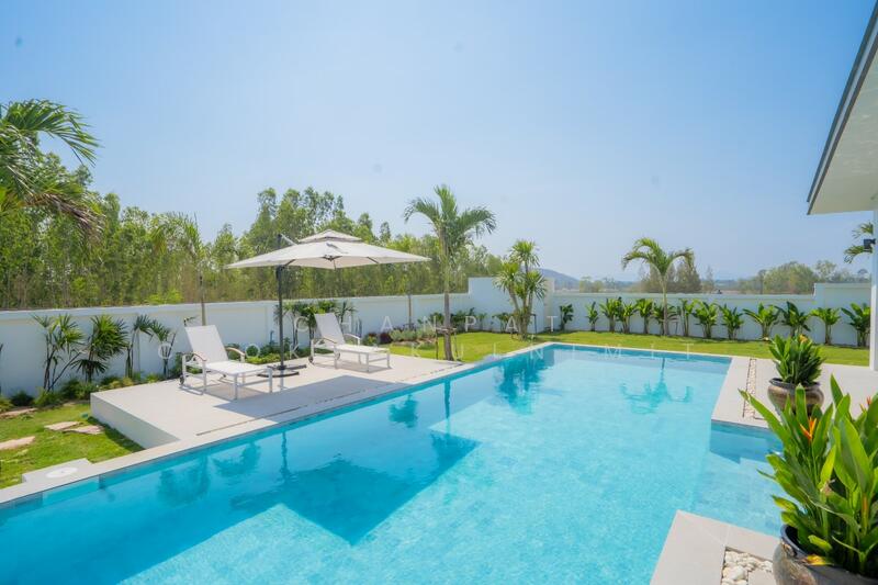 Moda Luxury Bespoke Villas, 3 Bed 3 Bath in Hua Hin Soi 112 For Sale, Prachuap Khiri Khan, Thap Tai, Hua Hin, Prachuap Khiri Khan, 2 Bedrooms, 232 sqm, Villa For Sale, by Chanpat Choksakulnimit, 11769554 - DDproperty.com