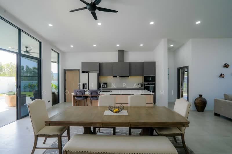 Moda Luxury Bespoke Villas, 3 Bed 3 Bath in Hua Hin Soi 112 For Sale, ประจวบคีรีขันธ์, ทับใต้, หัวหิน, ประจวบคีรีขันธ์, 232 ตร.ม., วิลล่า ขาย, โดย Chanpat Choksakulnimit, 11769554 - DDproperty.com