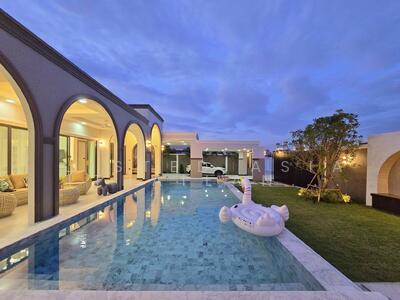 ขาย - ขายโมเดิร์น พลูวิลล่า 4 ห้องนอน พัทยาตะวันออก, ชลบุรี