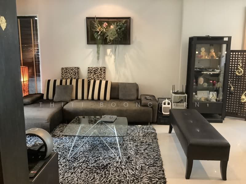 Villa Arcadia Srinakarin : วิลล่า อะคาเดีย ศรีนครินทร์, สมุทรปราการ, ซอย หมู่บ้านวิลล่าอะคาเดียศรีนครินทร์, บางแก้ว, บางพลี, สมุทรปราการ, 220 ตร.ม., บ้านเดี่ยว ให้เช่า, โดย Thiti Boonchurn, 11769922 - DDproperty.com