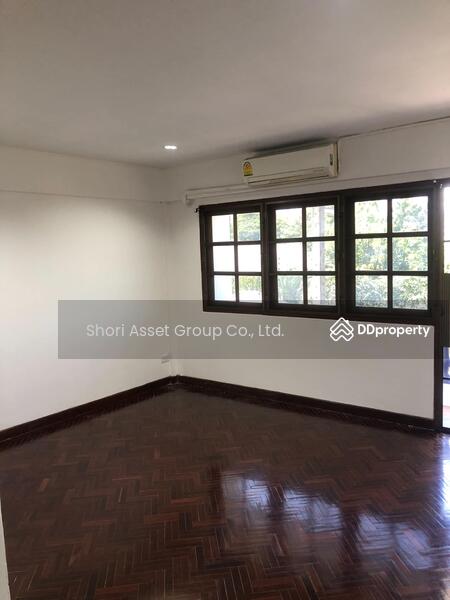 For Rent - For rent, 3-story townhome near Chiang Mai Airport. Suitable for investors, Chiang Mai