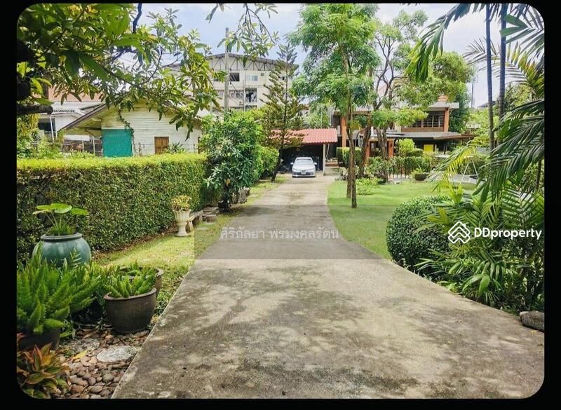 For Sale - Single house for sale, good location, near many electric train lines, Bangkok