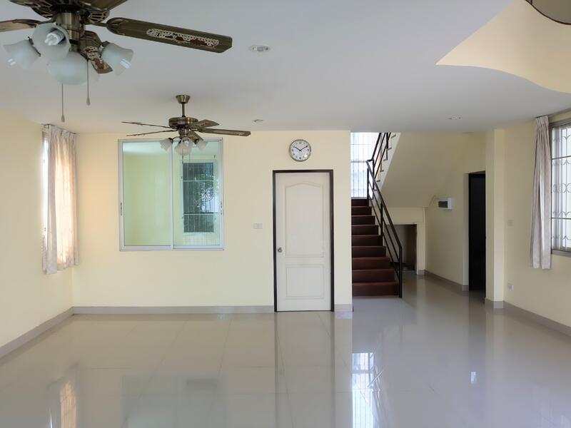 ขายบ้านเดี่ยว 2 ชั้น Chateau Dale Residence ต.หนองปรือ อ.บางละมุง ชลบุรี เนื้อที่ 100 ตร.วา หลังมุม, Chon Buri (Pattaya), Nong Pru, Bang Lamung (Pattaya), Chon Buri (Pattaya), 3 Bedrooms, 200 sqm, Single Detached House For Sale, by ชยณัฐ, 11770969 - DDproperty.com