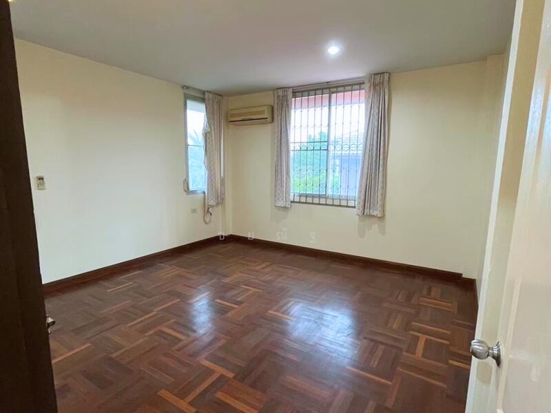 ขายบ้านเดี่ยว 2 ชั้น Chateau Dale Residence ต.หนองปรือ อ.บางละมุง ชลบุรี เนื้อที่ 100 ตร.วา หลังมุม, Chon Buri (Pattaya), Nong Pru, Bang Lamung (Pattaya), Chon Buri (Pattaya), 3 Bedrooms, 200 sqm, Single Detached House For Sale, by ชยณัฐ, 11770969 - DDproperty.com