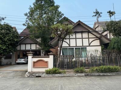 ขาย - Laddarom Ekkamai-Ramintra : ลัดดารมย์ เอกมัย-รามอินทรา, กรุงเทพ