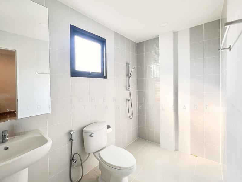 Centro Ratchapruek 2, Nonthaburi, Bang Kruai - Sai Noi Road, Bang Krang, Muang Nonthaburi, Nonthaburi, 4 Bedrooms, 227 sqm, Single Detached House For Sale, by Cherlin  Lophattarakulsart, 11771271 - DDproperty.com