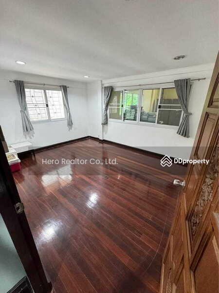For Rent - Bangkok Single House Phatthanakan BRE23719, Bangkok
