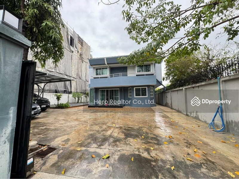 For Rent - Bangkok Single House Phatthanakan BRE23719, Bangkok