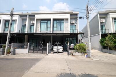 ขาย - Pleno Phaholyothin - Watcharapol : พลีโน่ พหลโยธิน - วัชรพล, กรุงเทพ