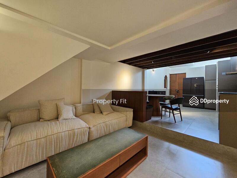 For Rent - Newly renovated 3.5-Storey townhome, Bangkok