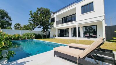 ขาย - Highgrove Villas : ไฮโกรฟ วิลล่า, ชลบุรี