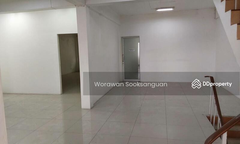 For Rent - Commercial building for rent, 2 units, 4 floors, near Big C Tiwanon road, Nonthaburi