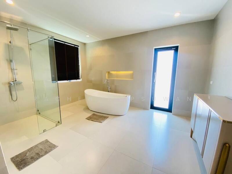 Luxury pool villa for rent near Central Phuket, 3 bedrooms, Phuket location, rent 150,000 baht/month, Phuket, Wichit, Muang Phuket, Phuket, 3 Bedrooms, 400 sqm, Villa For Rent, by Rachen Nopsuwan, 11773802 - DDproperty.com