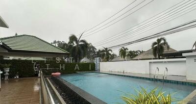 ขาย - บ้านเดี่ยว 4 ห้องนอน พร้อมสระว่ายน้ำ ในซอยสยามคันทรีคลับ - พัทยา, ชลบุรี