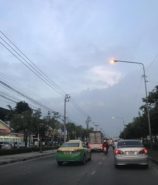 ขาย - ที่ดินติดคลองมีความเป้นส่วนตัวหายาก, กรุงเทพ