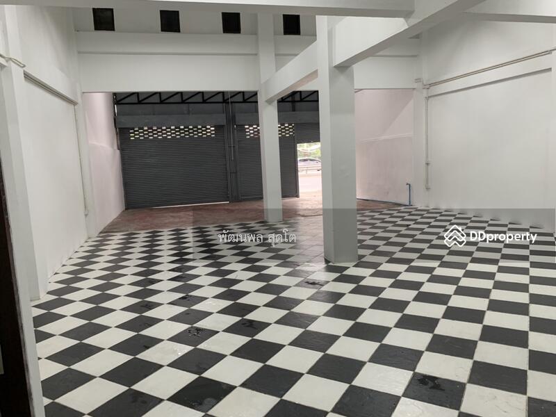 For Rent - 2 commercial buildings, Tai Ban Subdistrict 58/3, Samut Prakan