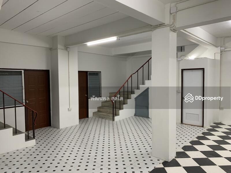 For Rent - 2 commercial buildings, Tai Ban Subdistrict 58/3, Samut Prakan