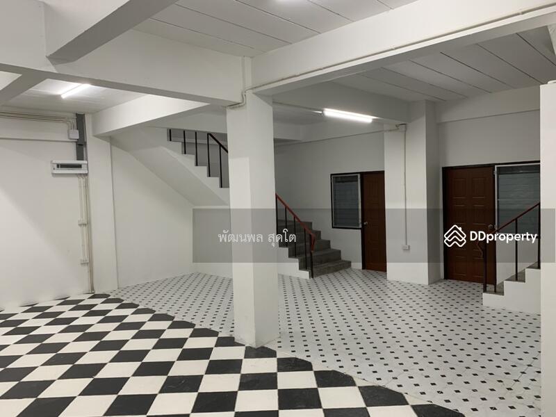 For Rent - 2 commercial buildings, Tai Ban Subdistrict 58/3, Samut Prakan