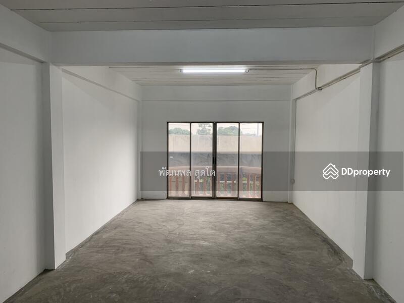 For Rent - 2 commercial buildings, Tai Ban Subdistrict 58/3, Samut Prakan