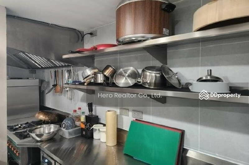 For Rent - Bangkok Retail Sukhumvit BTS Asok MRT Sukhumvit BRE23714, Bangkok