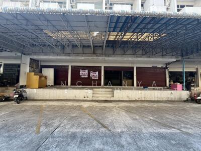 ขาย - ขายอาคารพาณิชย์ขนาดใหญ่ ซอยอ่อนนุช 34 สามารถทำออฟฟิศ หรือ โชว์รูมได้, กรุงเทพ