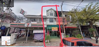 ขาย - อาคารพาณิชย์ 3 ชั้นครึ่ง ติดถนนพัทยาสาย3, ชลบุรี