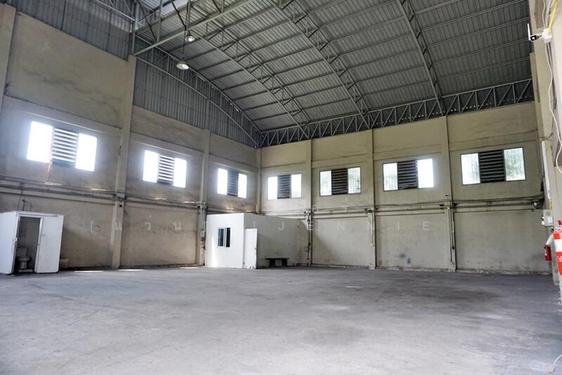 ขายสำนักงานและโกดัง ถนนเลี่ยงเมืองนนท์ ใกล้รถไฟฟ้า ใกล้สามแยก และ ตลาดอตก. 3, Nonthaburi, เลี่ยงเมืองนนท์, Talat Kwan, Muang Nonthaburi, Nonthaburi, , 1,728 sqm, Warehouse/Factory For Sale, by วินเนอร์ [แว่น].[Jennie], 11776779 - DDproperty.com