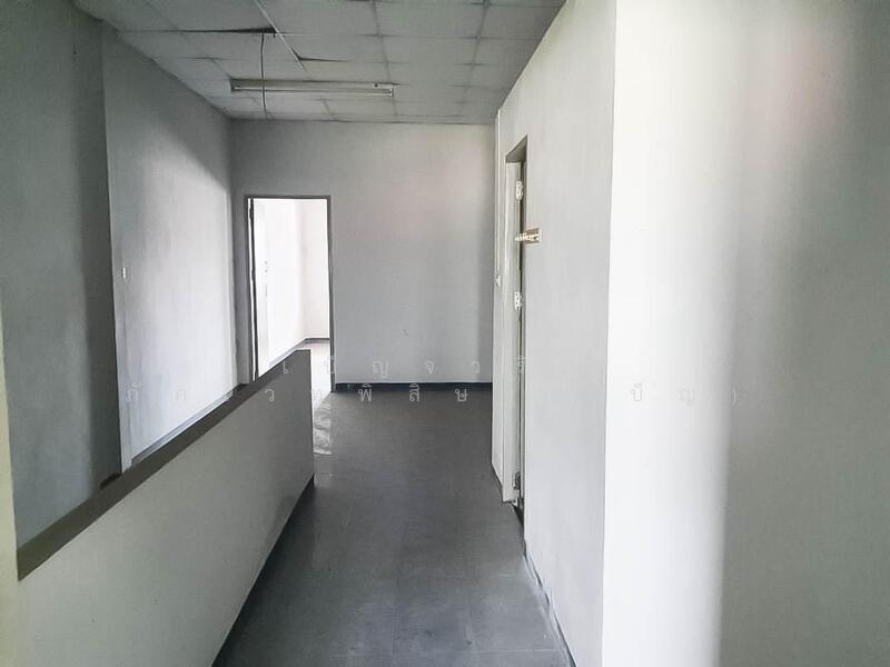 For Sale - 2DD-753711 Commercial building, Chaiburi, Surat Thani, near Thailand Post, Surat Thani
