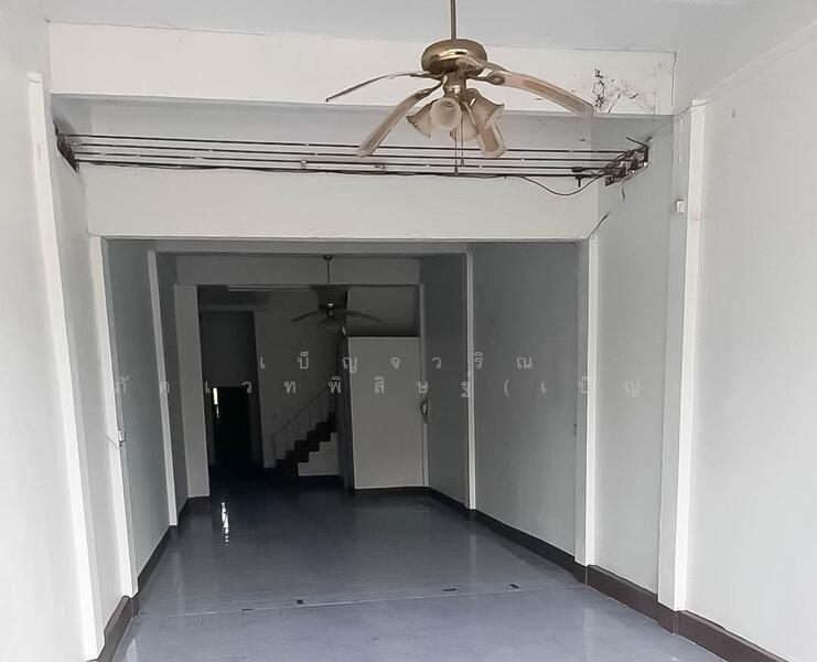 For Sale - 2DD-753711 Commercial building, Chaiburi, Surat Thani, near Thailand Post, Surat Thani