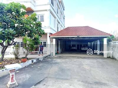 ขาย - ขาย บ้านเดี่ยวพร้อมโฮมออฟฟิต 3 ชั้นครึ่ง ซอยรามอินทรา 77 แยก 6, กรุงเทพ