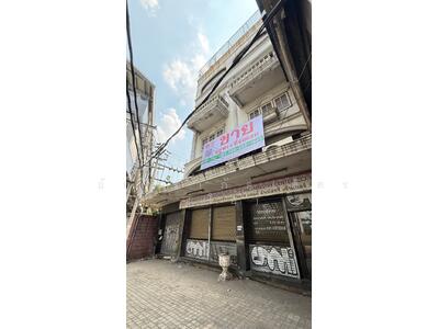 ขาย - ขาย อาคารพาณิชย์ 2 คูหา ริมถนน ลาดพร้าว ใกล้ BTS ลาดพร้าว 71 หน้าโครงการ แกรนด์วิลเลจ ลาดพร้าว 80/3, กรุงเทพ