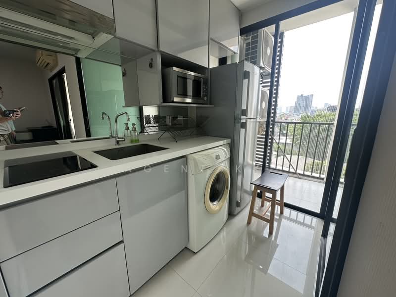 Metro Sky Ratchada, Bangkok, Soi Inthamara 47, Ratchadaphisek Road, Din Daeng, Bangkok, 1 Bedroom, 30 sqm, Condo For Sale, by Agentbkk, 11778495 - DDproperty.com