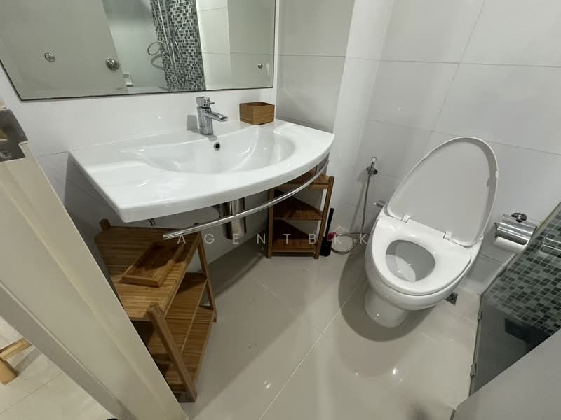 Metro Sky Ratchada, Bangkok, Soi Inthamara 47, Ratchadaphisek Road, Din Daeng, Bangkok, 1 Bedroom, 30 sqm, Condo For Sale, by Agentbkk, 11778495 - DDproperty.com