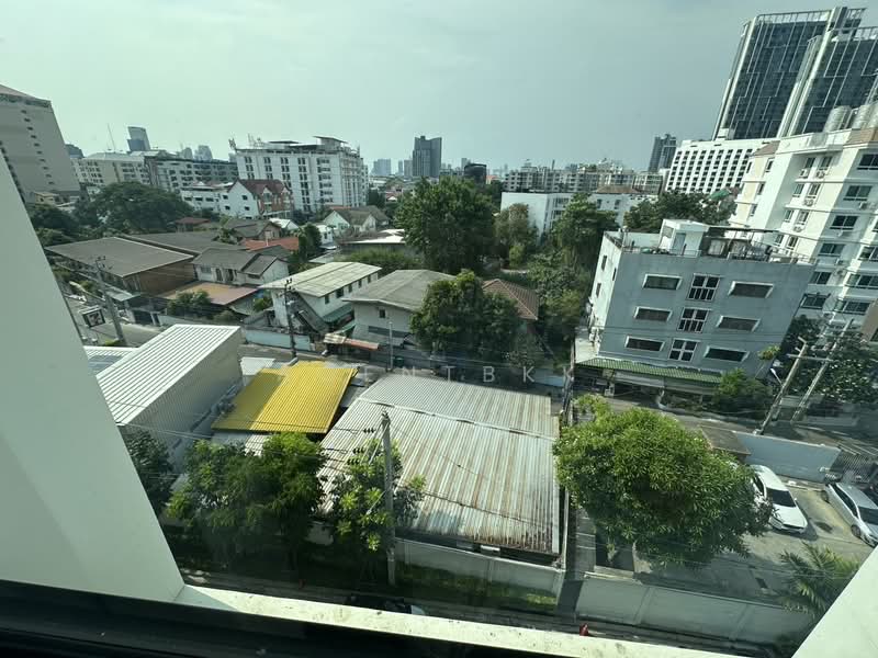Metro Sky Ratchada, Bangkok, Soi Inthamara 47, Ratchadaphisek Road, Din Daeng, Bangkok, 1 Bedroom, 30 sqm, Condo For Sale, by Agentbkk, 11778495 - DDproperty.com